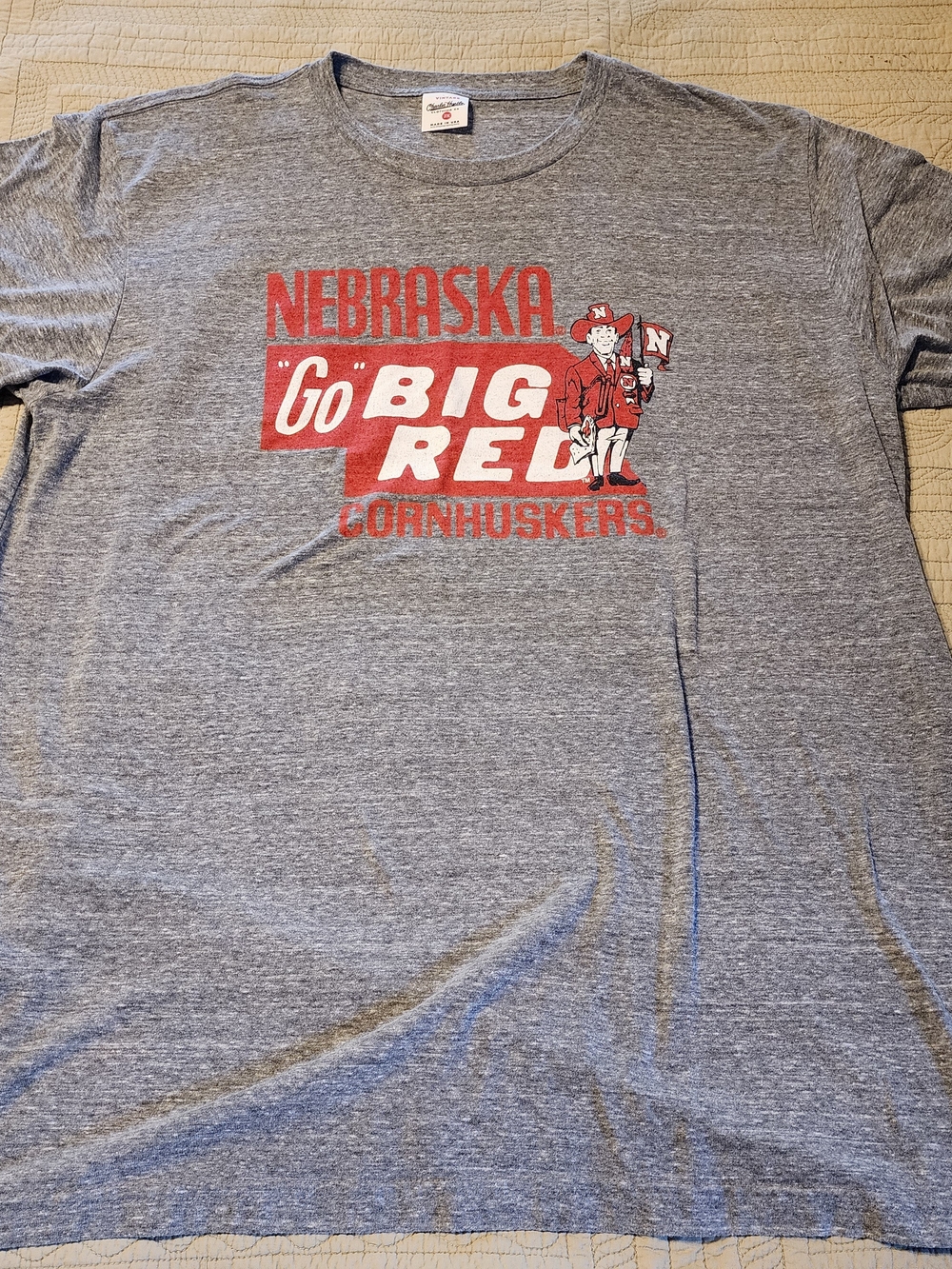 Vintage Nebraska Go Big Red Cornhuskers Gray T-Shirt with Red Print